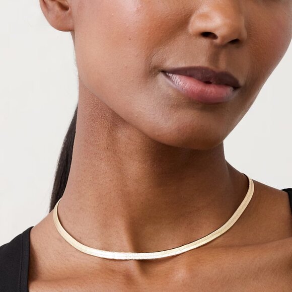 Banana Republic Gold Flat Herringbone Necklace/NWT - Picture 2 of 10